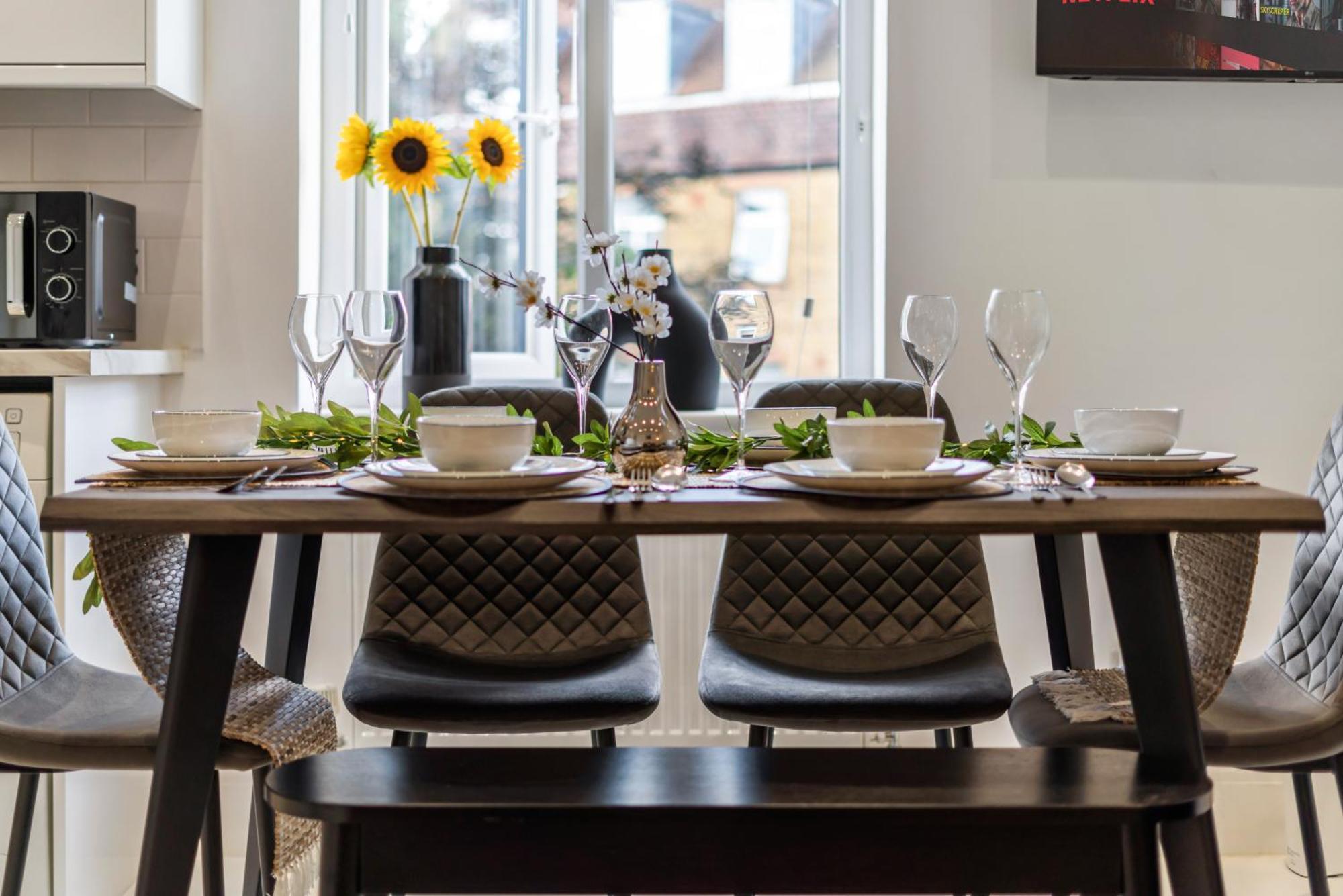 2025 Award Winning - 2 Bedroom Luxury Apartment Next To Wembley Stadium London Ngoại thất bức ảnh